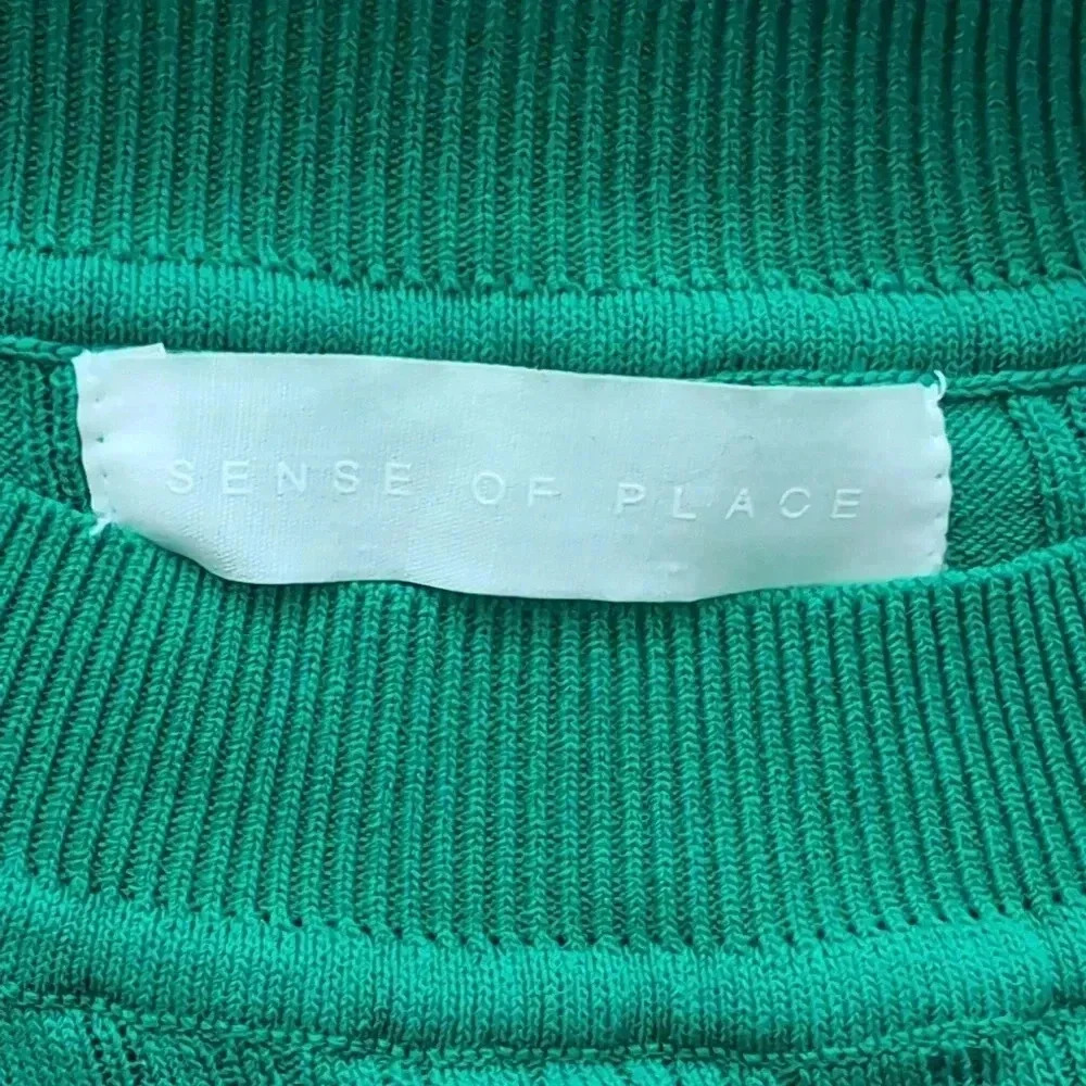 Green Top - Picture 2 of 7